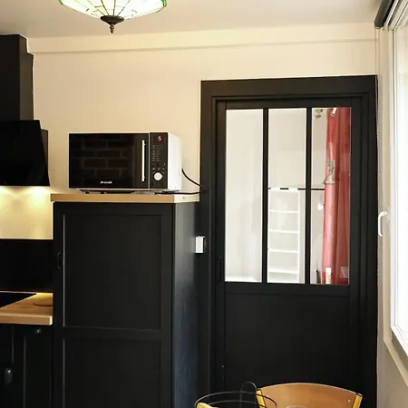 - Clair Val